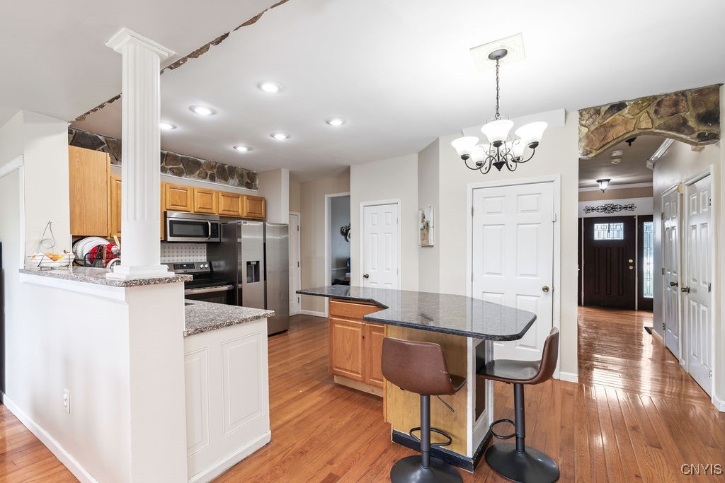 8249 Dampier Circle, Clay, New York image 10
