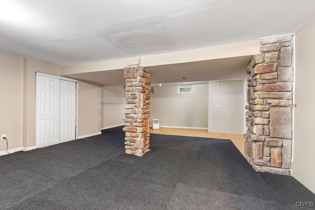 8249 Dampier Circle, Clay, New York image 33