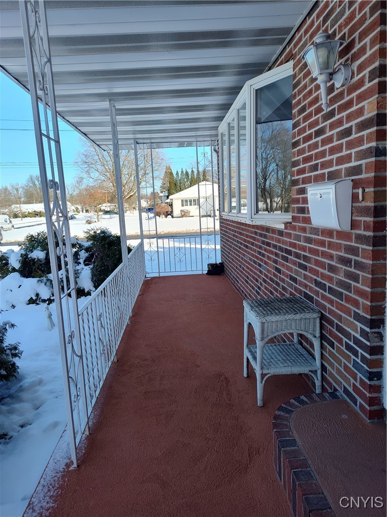 1610 N George Street