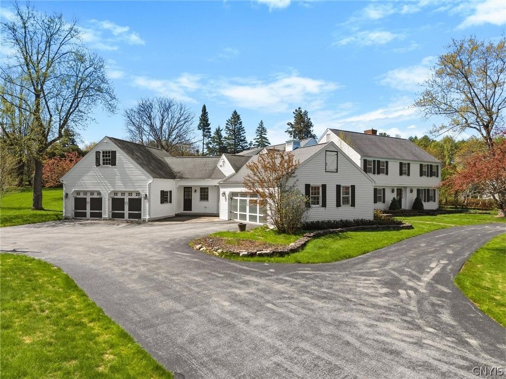 Photo of 7026 Highfield Road, DeWitt, NY 13066 (MLS # S1676384)