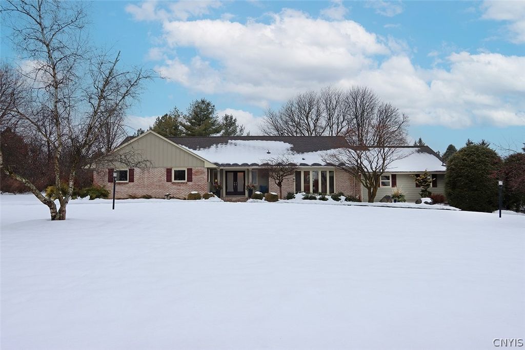 Photo of 5121 Brockway Lane, DeWitt, NY 13066 (MLS # S1665061)