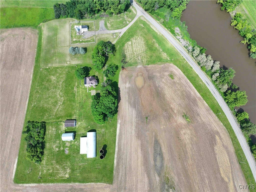1902 E River Road