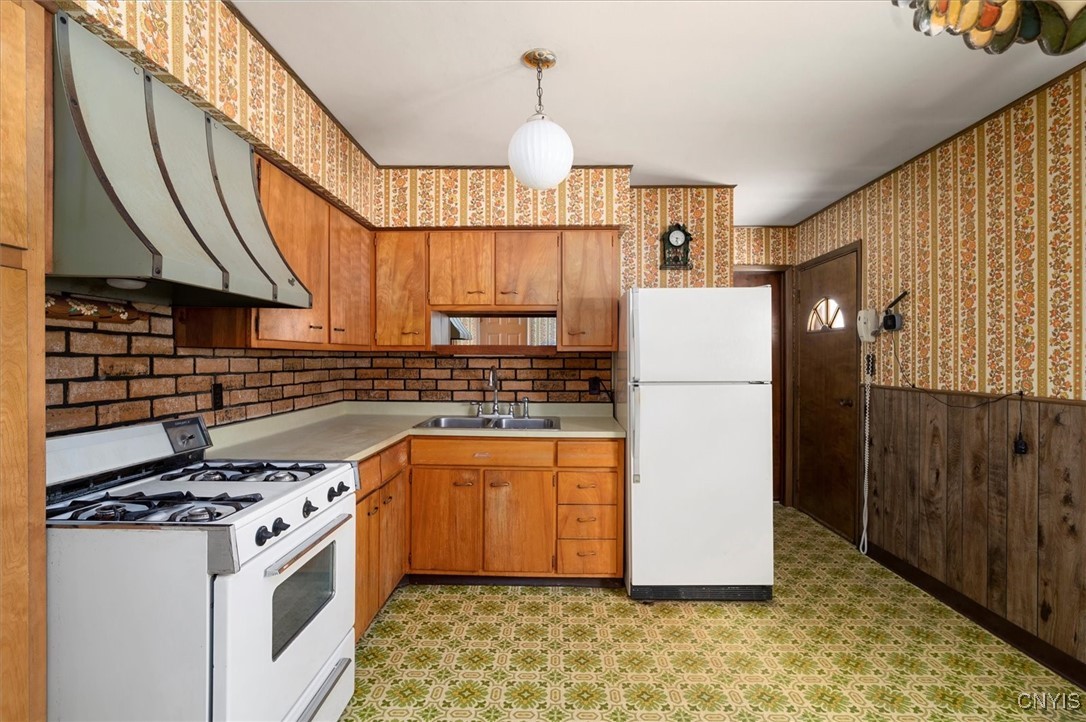 416 Deland Drive, Utica, New York image 16