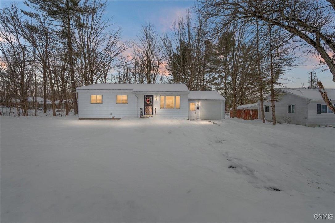 416 Deland Drive, Utica, New York image 6