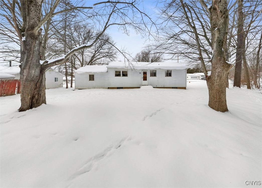 416 Deland Drive, Utica, New York image 38