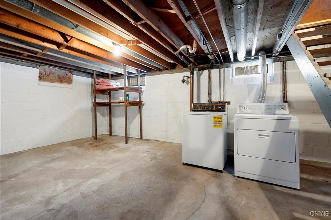 416 Deland Drive, Utica, New York image 33