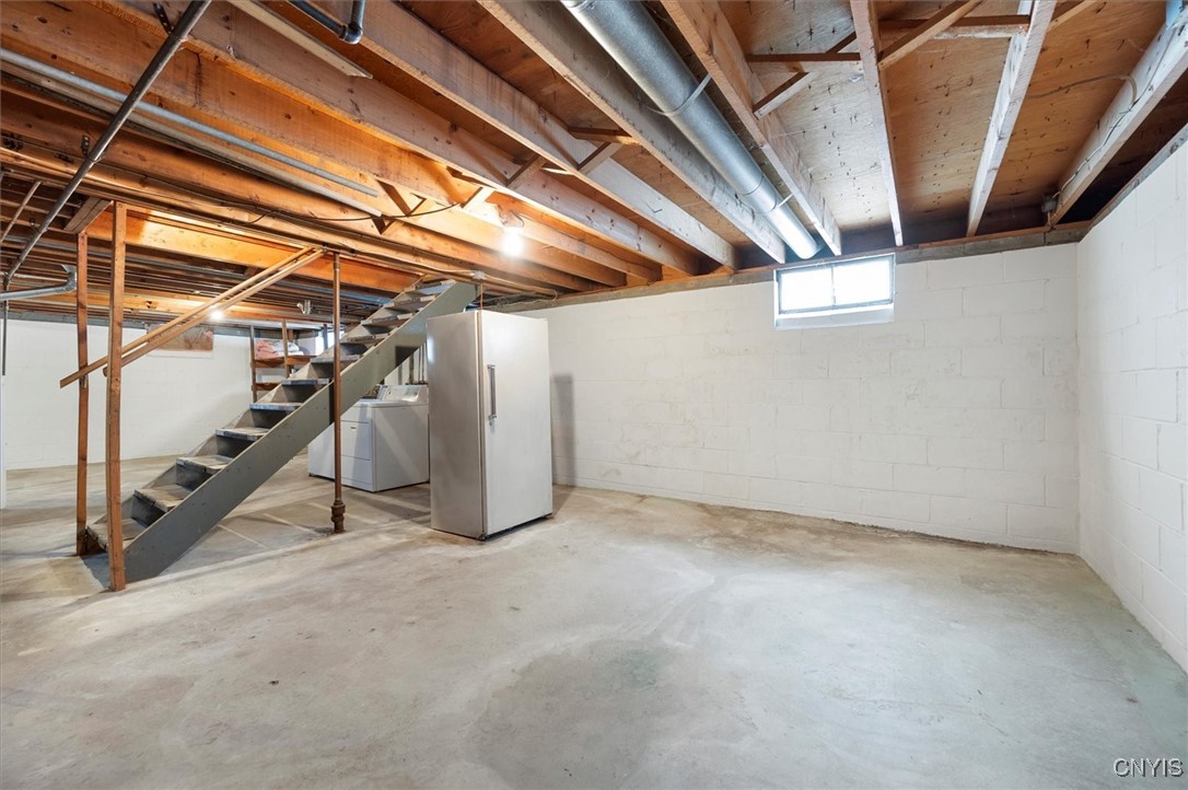 416 Deland Drive, Utica, New York image 34