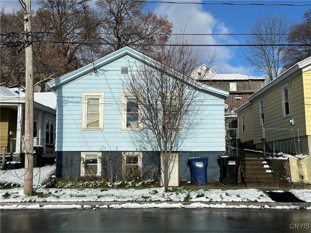 210 Carbon Street, Syracuse, New York image 1