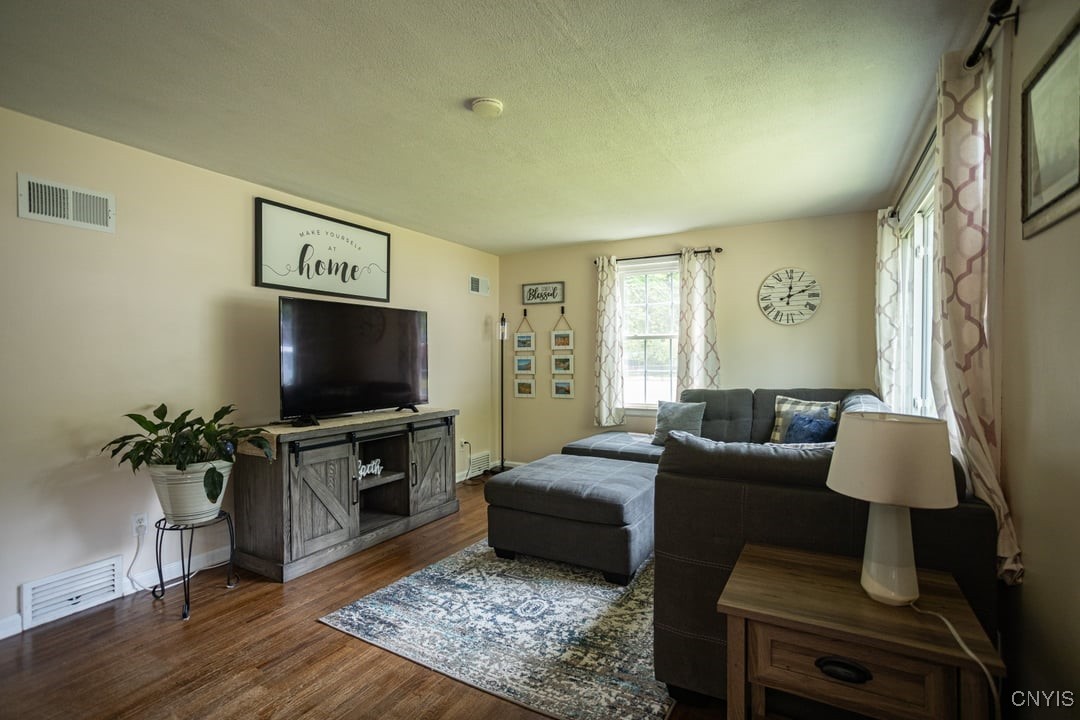 303 Forest Drive, Cicero, New York image 7