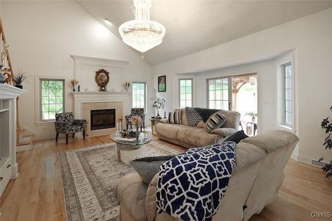 Tiny photo for 7987 Blarney Stone Way, Manlius, NY 13104 (MLS # S1654195)