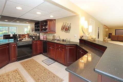 Tiny photo for 7987 Blarney Stone Way, Manlius, NY 13104 (MLS # S1654195)