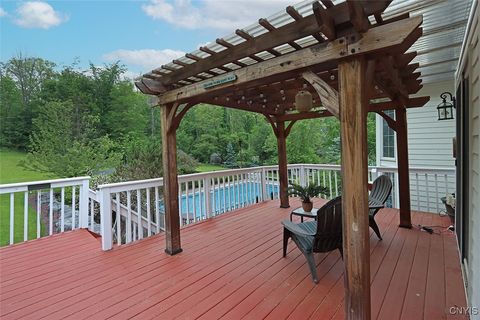 Tiny photo for 7987 Blarney Stone Way, Manlius, NY 13104 (MLS # S1654195)