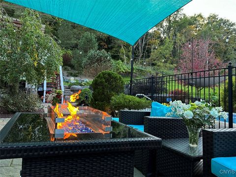 Tiny photo for 7987 Blarney Stone Way, Manlius, NY 13104 (MLS # S1654195)