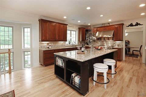 Tiny photo for 7987 Blarney Stone Way, Manlius, NY 13104 (MLS # S1654195)