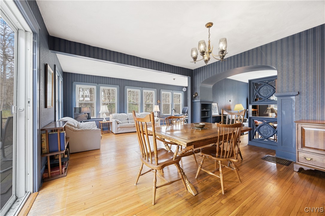 501 Salt Springs Street, Manlius, New York image 13