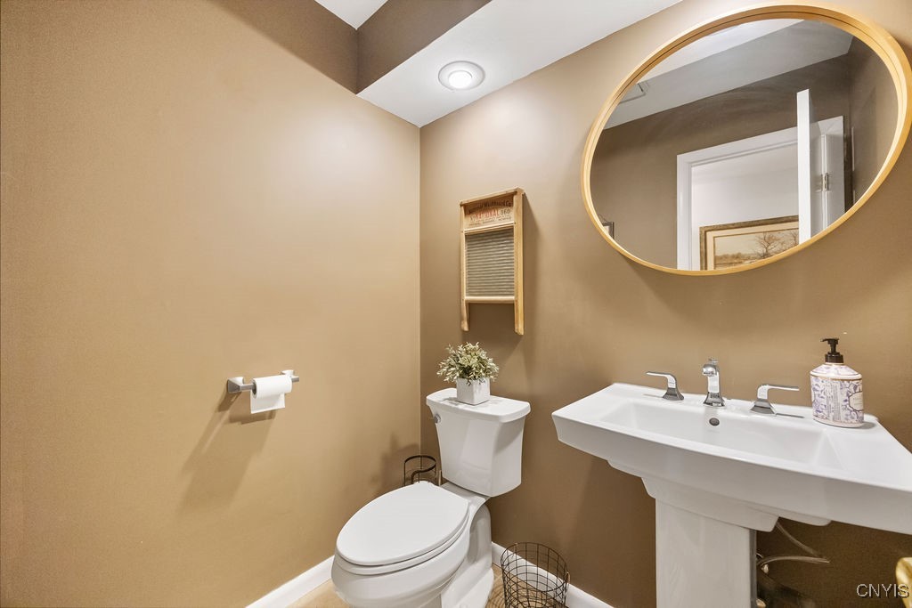 8152 Verbeck Drive, Manlius, New York image 19