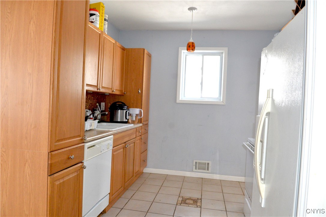 1412 Downer Avenue, Utica, New York image 4