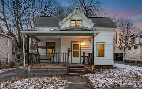 11 Liberty Street, Auburn, NY 13021 - #: S1658803