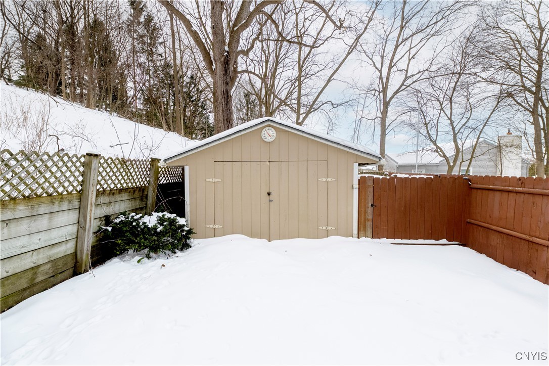 901 Hudson Street, Camillus, New York image 30