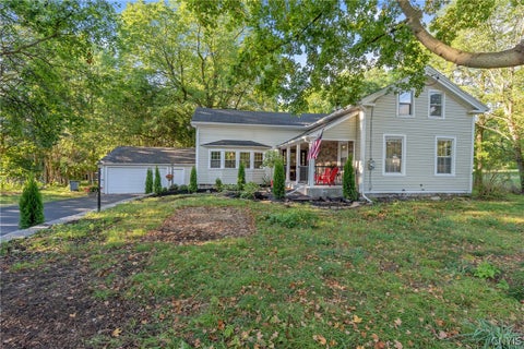 Photo of 4942 W Seneca Turnpike, Onondaga, NY 13215 (MLS # S1724737)
