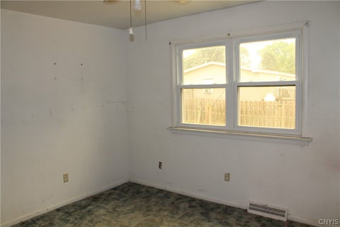 Tiny photo for 6241 S Mcdonald Road, Elbridge, NY 13080 (MLS # S1699375)