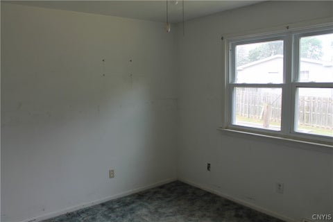 Tiny photo for 6241 S Mcdonald Road, Elbridge, NY 13080 (MLS # S1699375)