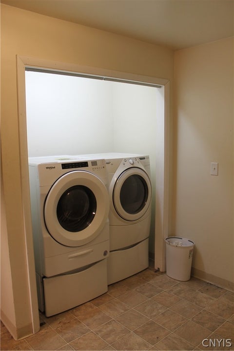 Tiny photo for 6241 S Mcdonald Road, Elbridge, NY 13080 (MLS # S1699375)