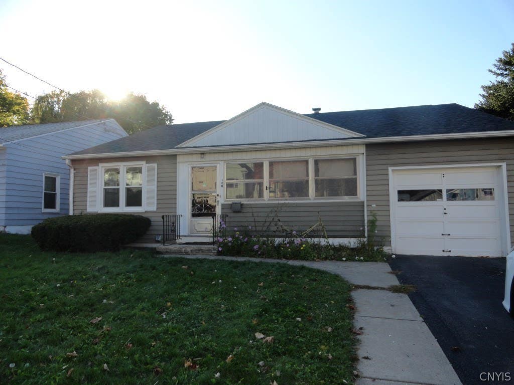 Photo of 140 Genesee Park Drive, Syracuse, NY 13224 (MLS # S1696982)