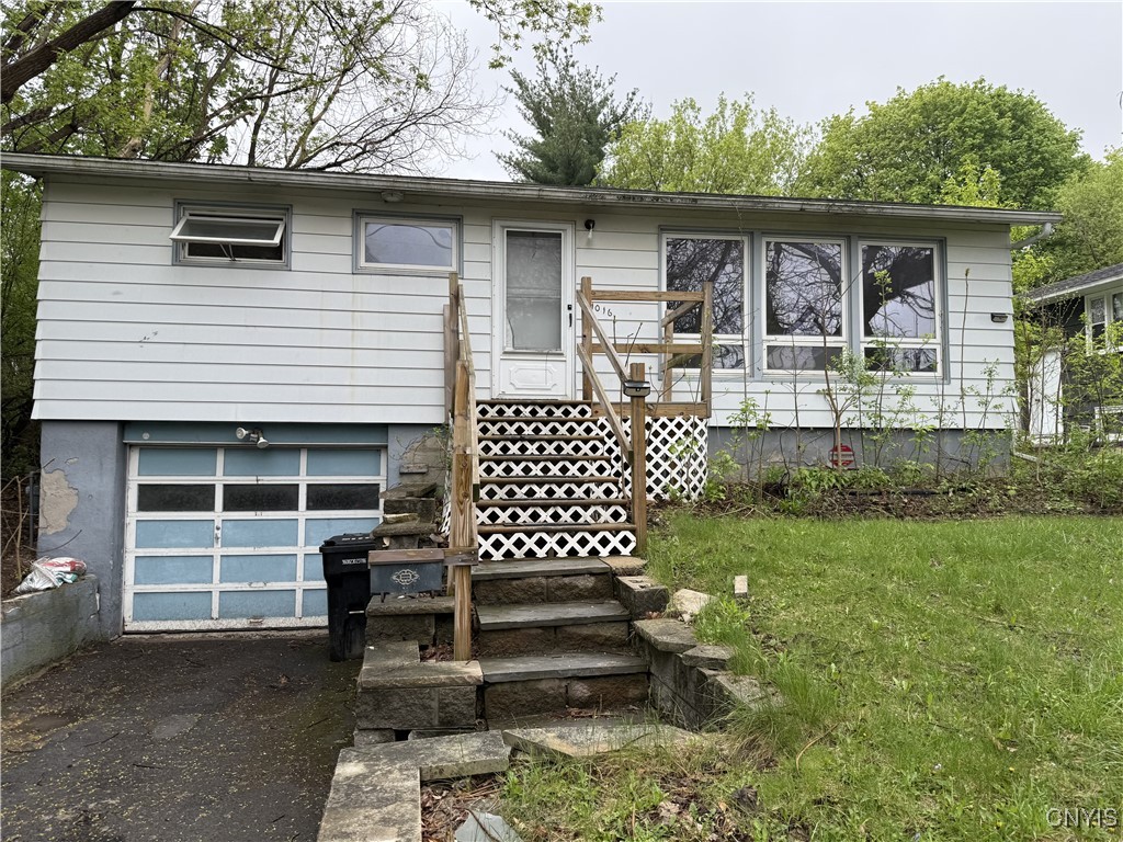 1016 Northway Street, Syracuse, New York image 1