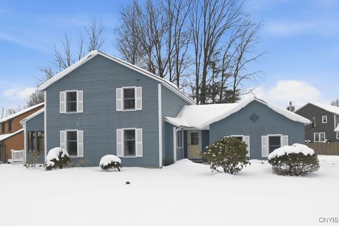 Homes For Sale - 4262 Cactus Circle<br/> Clay, NY 13090