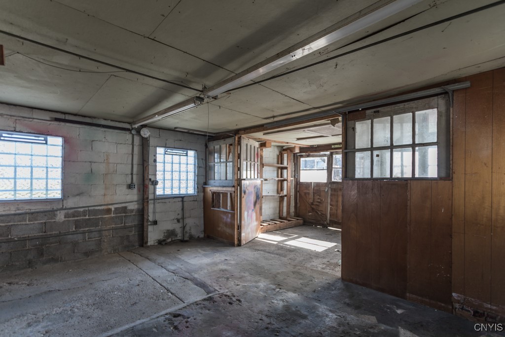 105 Eastman Avenue, Syracuse, New York image 46