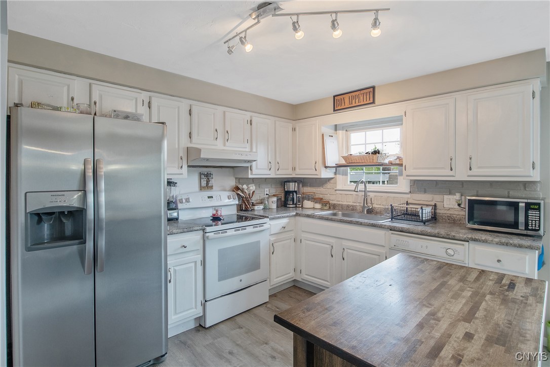 8824 English Road, Cicero, New York image 7