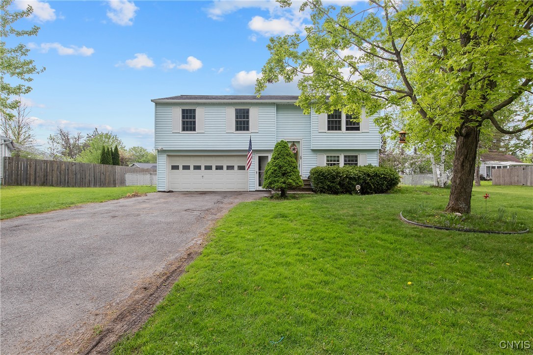 8824 English Road, Cicero, New York image 2
