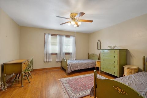 Tiny photo for 200 Milford Drive W, Syracuse, NY 13206 (MLS # S1660605)