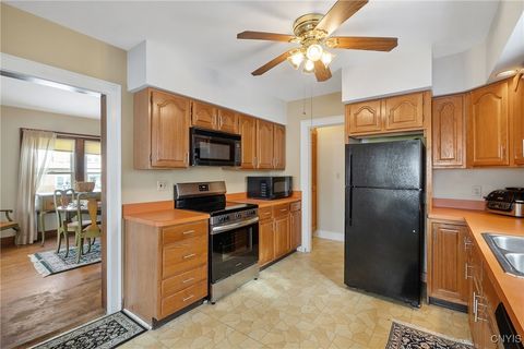 Tiny photo for 200 Milford Drive W, Syracuse, NY 13206 (MLS # S1660605)