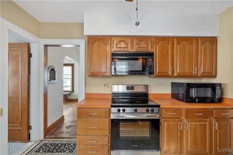 Tiny photo for 200 Milford Drive W, Syracuse, NY 13206 (MLS # S1660605)