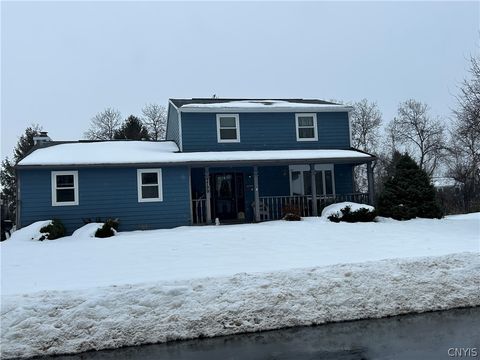 Homes For Sale - 7799 Bainbridge Drive<br/> Clay, NY 13090