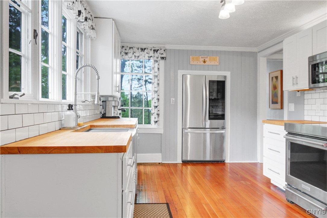 2875 W Lake Road, Cazenovia, New York image 14