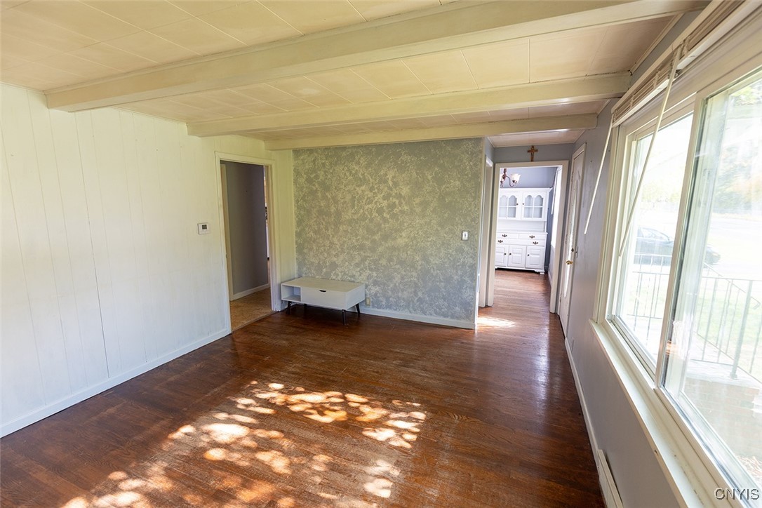 813 1/2 E Molloy Road