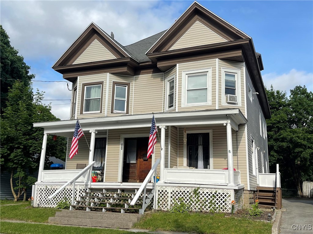 211-213 S Pleasant Street