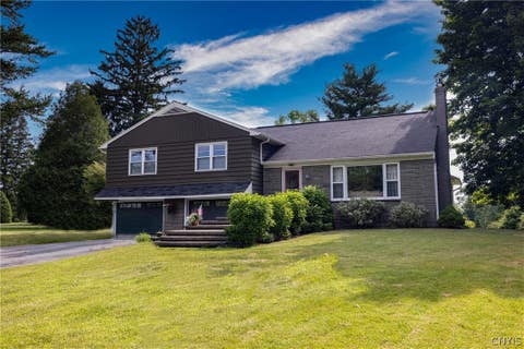Homes For Sale - 105 E Lake Street<br/> Skaneateles, NY 13152