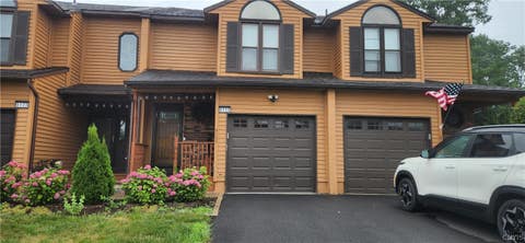 Townhouse For Sale - 6135 Bethlehem Lane<br/> Cicero, NY 13039
