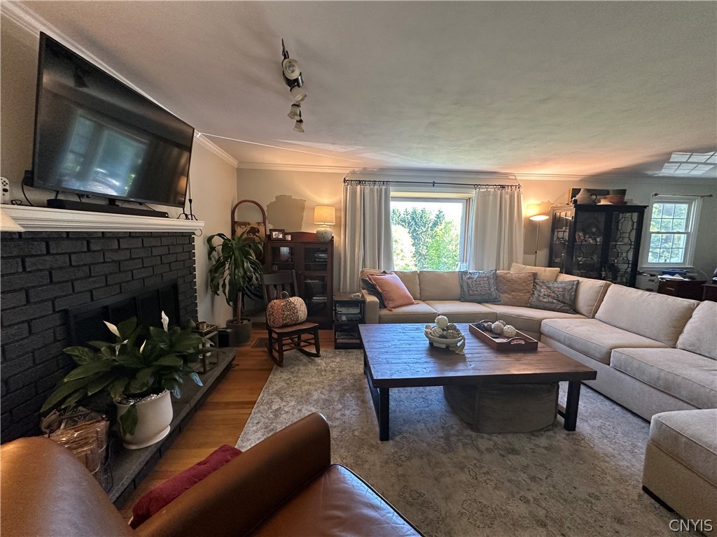 443 Surrey Drive