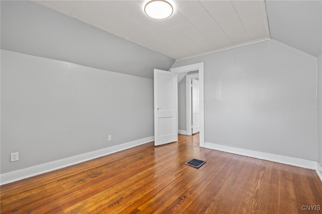 133 Avon Road, Syracuse, New York image 21