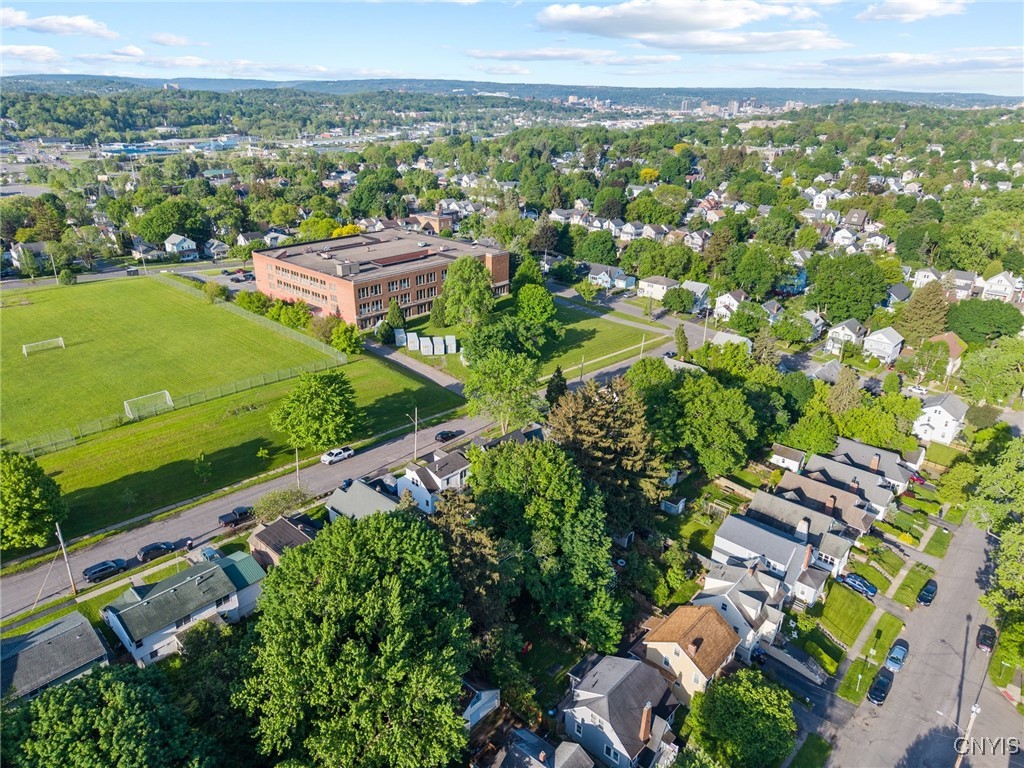 133 Avon Road, Syracuse, New York image 30