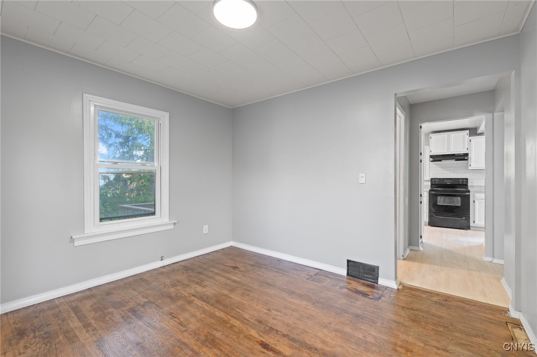 133 Avon Road, Syracuse, New York image 10