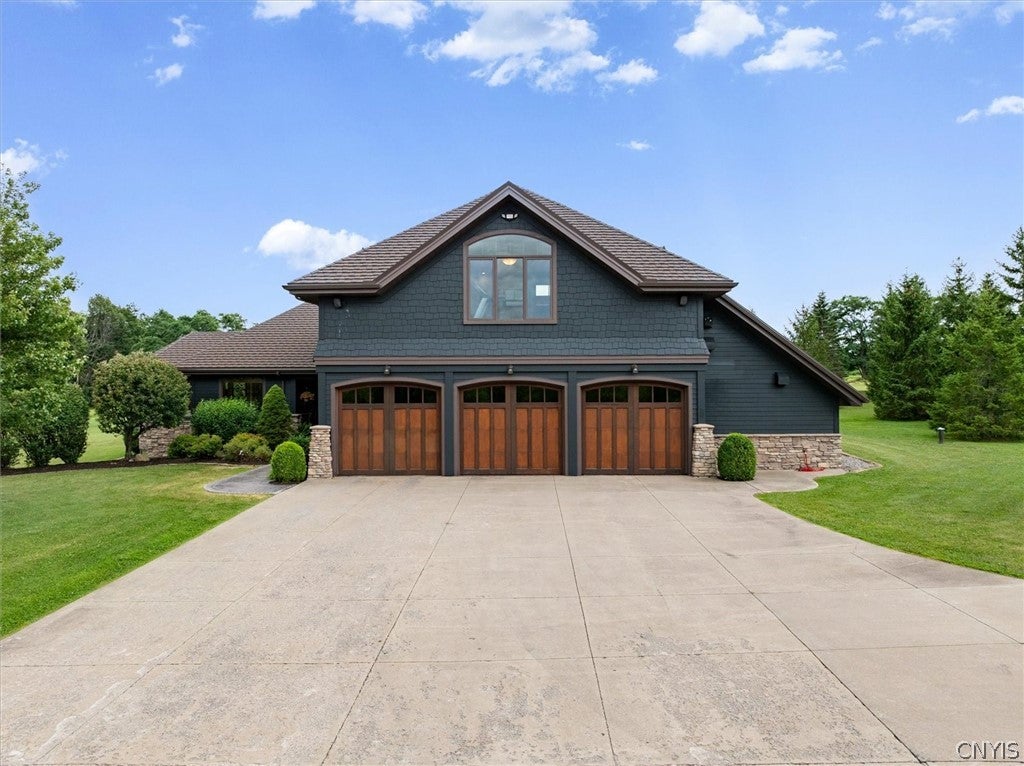 8944 Tibbitts Road