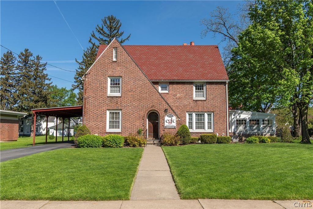 Photo of 2810 Genesee Street, Utica, NY 13502 (MLS # S1679468)