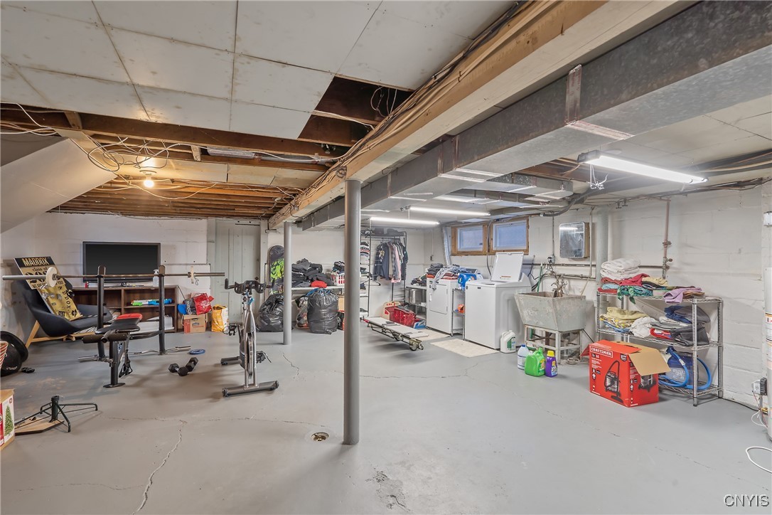 125 Clifton Place, Syracuse, New York image 32