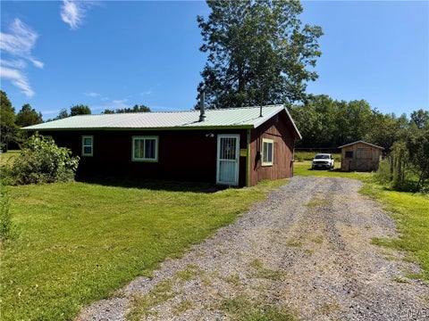 Homes For Sale - 25622 Oconner Road<br/> Jefferson County, Brownville, NY 13634